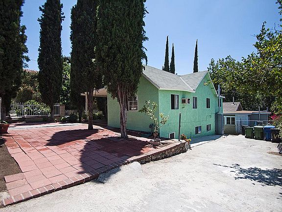 4th image of 704 N Avenue 50