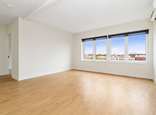 3157 31st St APT 515, Astoria, NY 11106