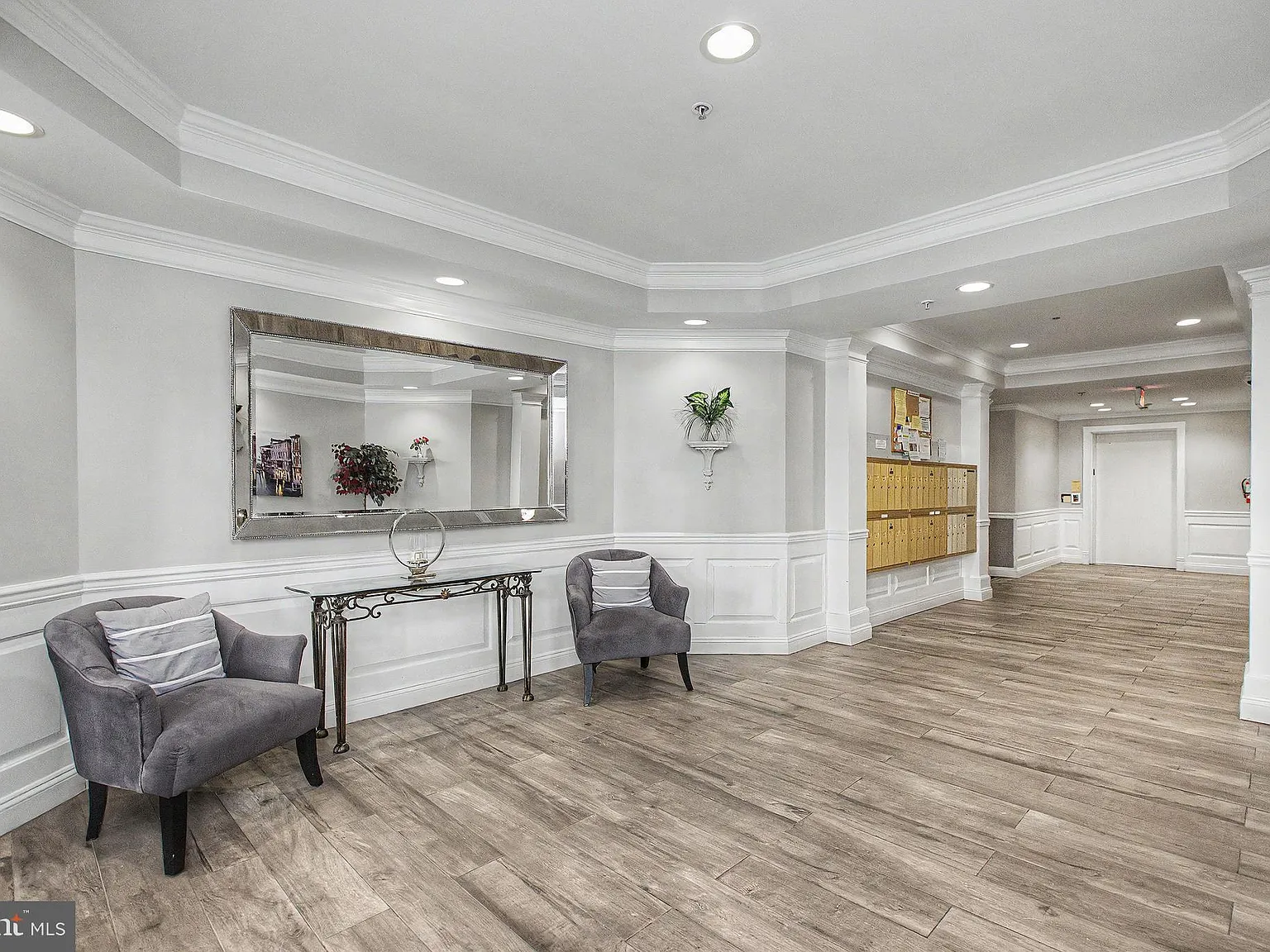 2 bed, 2.0 bath, 1185 sqft, $2,500 — Photo 4