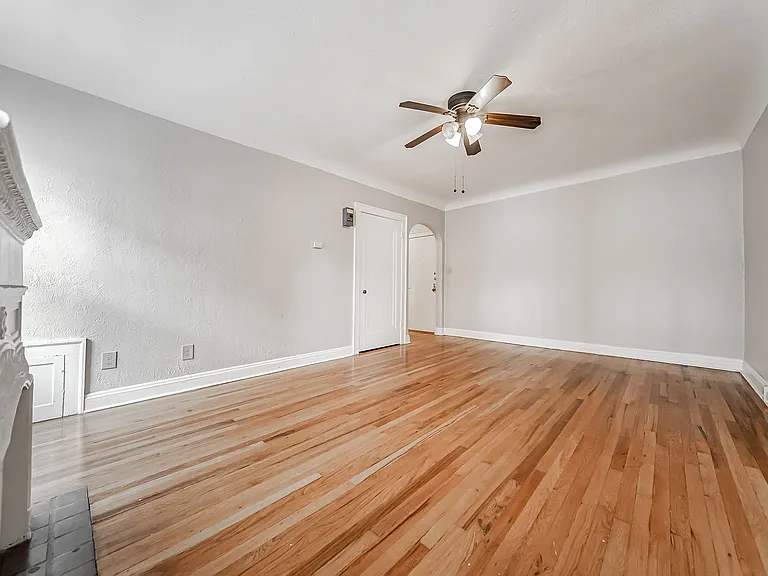 Lewis Manor Apartments — Photo 44