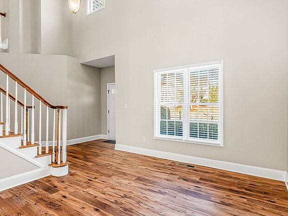 5th image of 5722 Bayleaf Ln