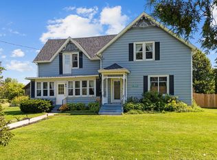 614 N 6th St, Reedsville, WI 54230