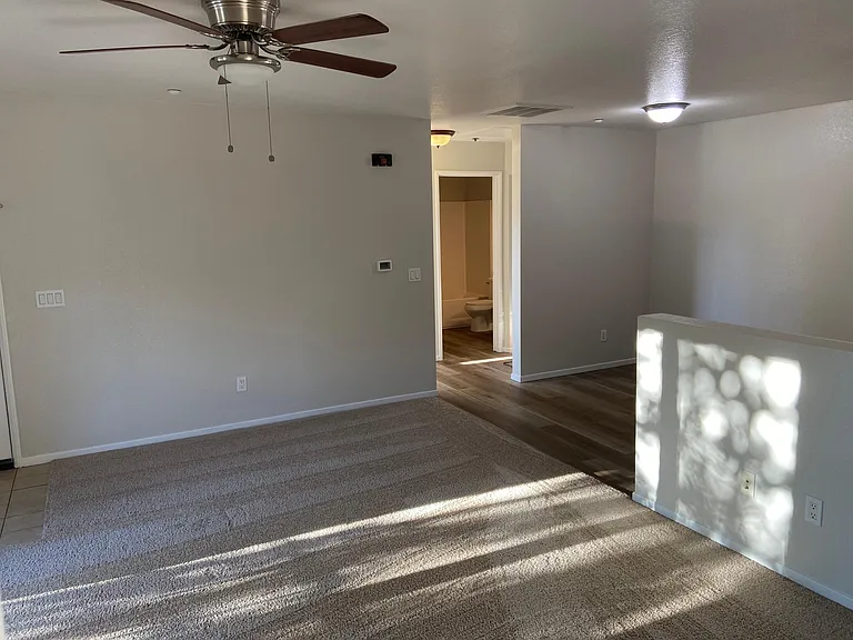 9728 Marilla Dr — Photo 16
