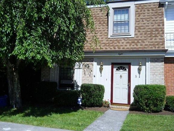 2nd image of 8 Blackbird Way
