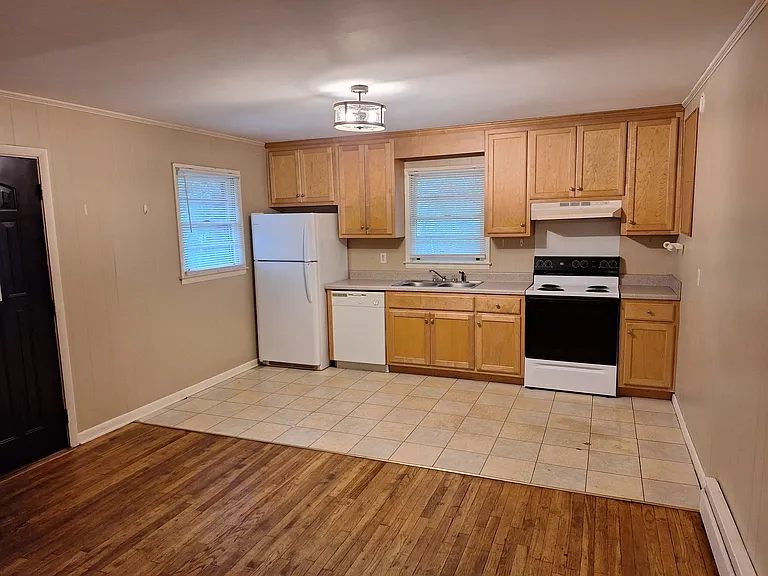 530 Hampton Ct #800-A — Photo 4