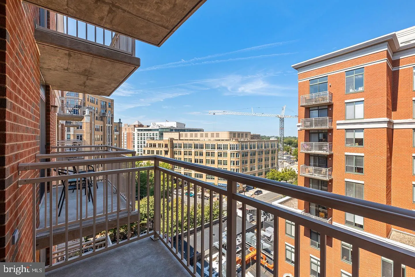 1 bed, 1.0 bath, 675 sqft, $2,700 — Photo 1