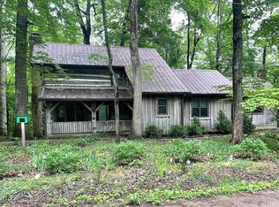 1736 Annandale Dr, Nashville, IN 47448