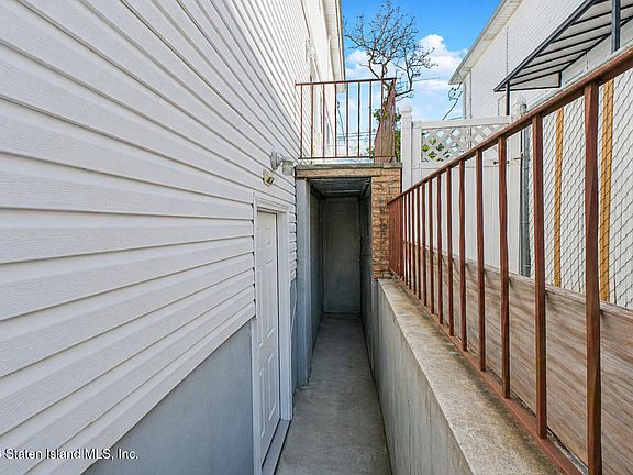 2nd image of 15 Scott Ave