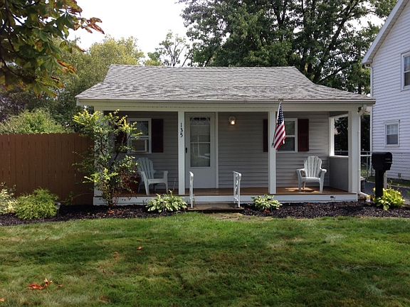 3rd image of 135 Westbrook Dr