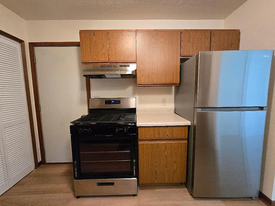 1 bed, 840 sqft, $1,095 — Photo 2