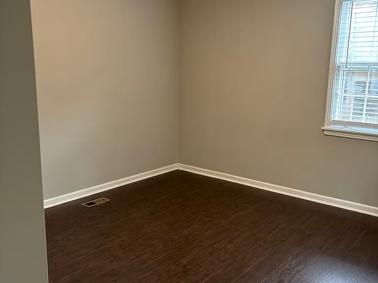 5639 Meadowcrest Ln — Photo 7