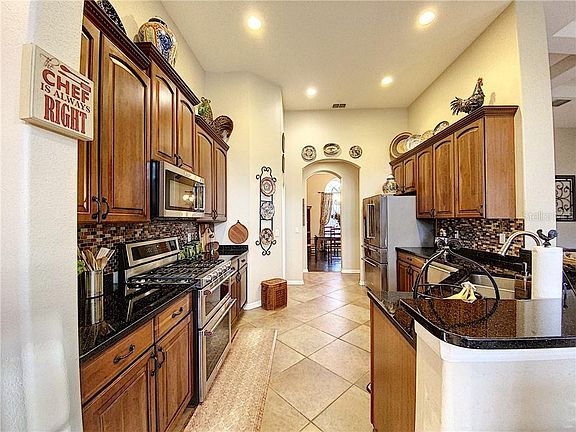 4th image of 14614 Tudor Chase Dr