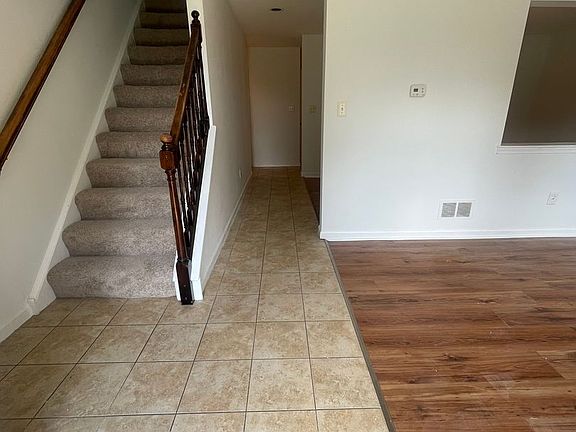 2nd image of 1465 Scott St