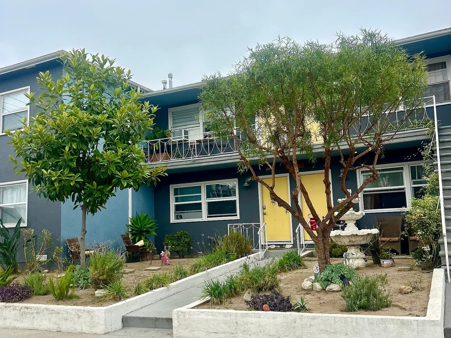 2 bed, 904 sqft, $3,200 — Photo 1