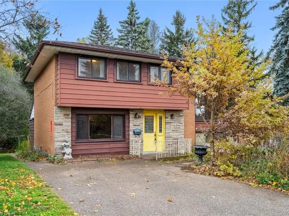 1 Marketa Cres, Kitchener, ON N2B 3B5