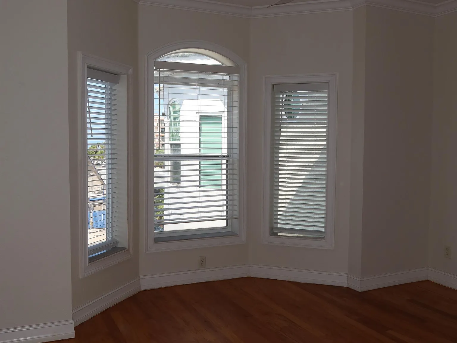 110 50th Avenue East Unit 2-337 Zakhary — Photo 4