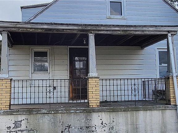 4th image of 1027 Broad St