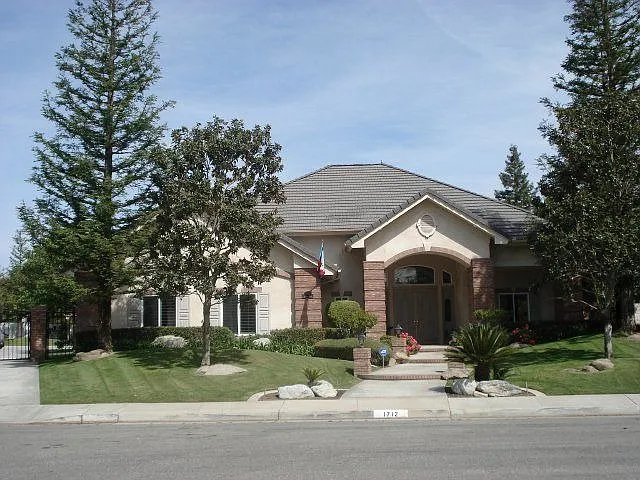 1712 Welshpool Ct photo 1