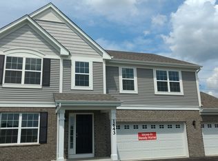 2010 Rownham Hill Rd, New Lenox, IL 60451