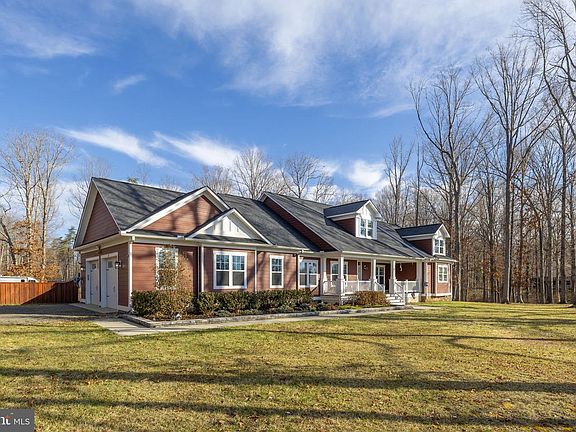 4th image of 30 Gill Ln