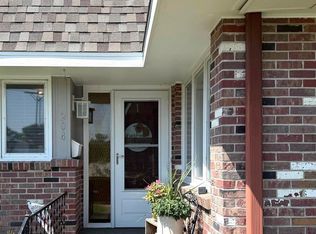 204 N 8th St, Geneva, NE 68361