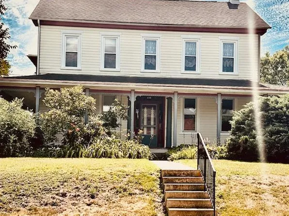 224 Washington Ave, Sellersville, PA 18960