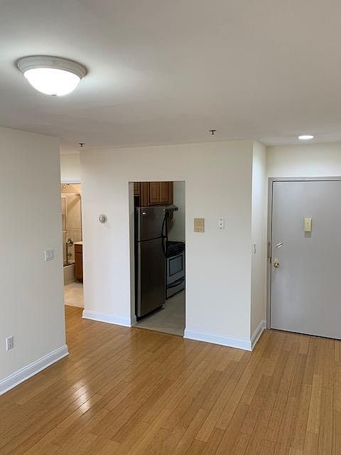 1st image of 13532 Coolidge Ave APT 4F