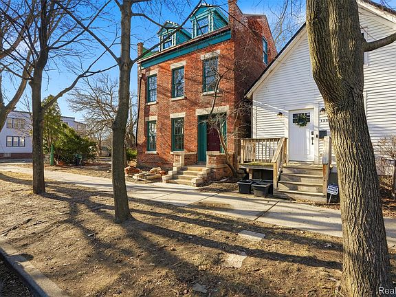 2nd image of 1356 Labrosse St