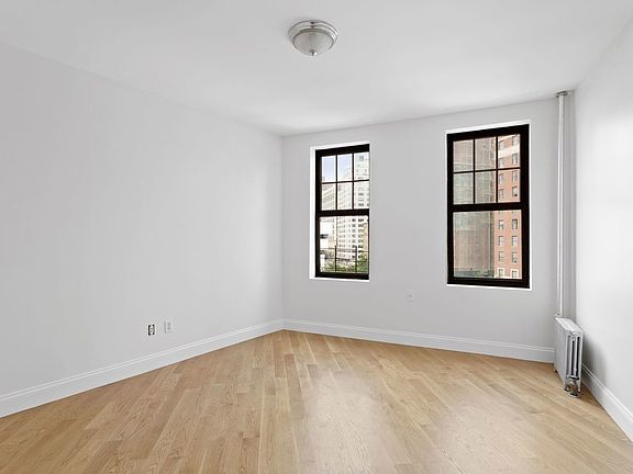 4th image of 201 W 11th St APT 4E