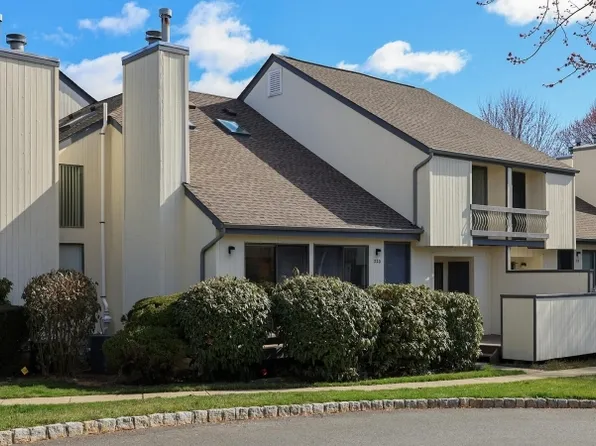 220 Arrowood Way, Bernards Twp., NJ 07920