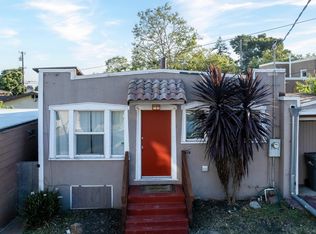 5395 Walnut St, Oakland, CA 94619