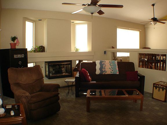 4th image of 1563 Silver Knoll Ave