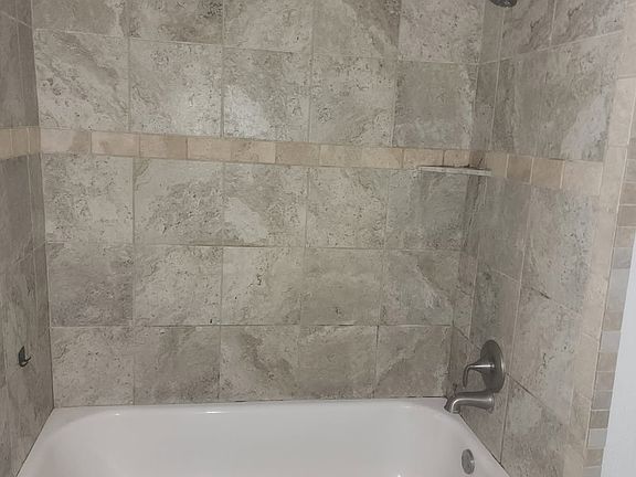 3rd image of 5661 Birchmont Dr APT E