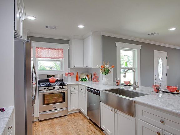 5th image of 5029 De Milo Dr