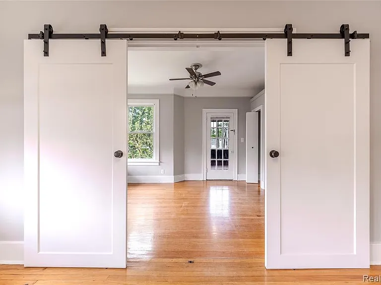 605 W Hudson Ave — Photo 8