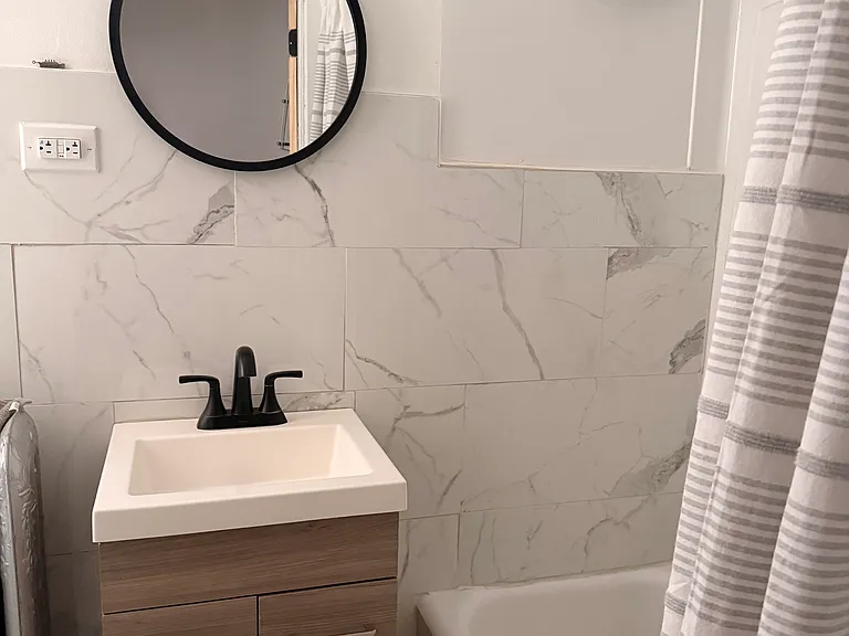 1017 Washington St #1 — Photo 23