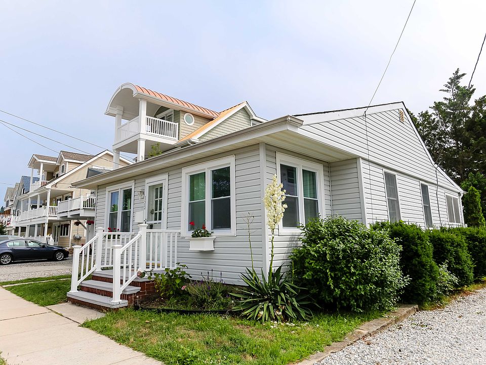 1st image of 132 88th St