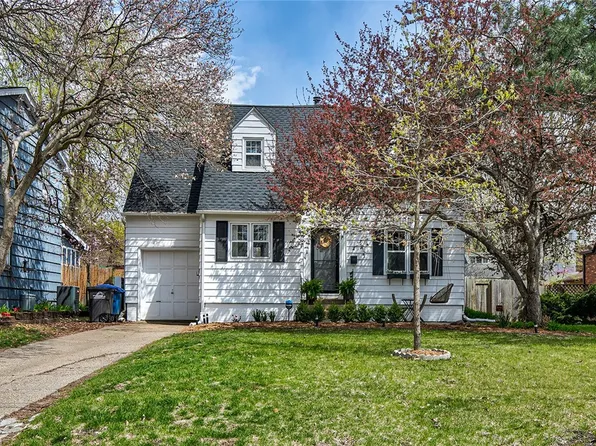 2829 45th St, Des Moines, IA 50310