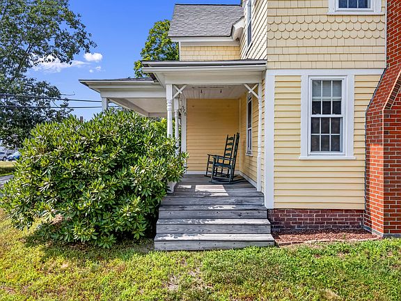 3rd image of 570 Durham Road