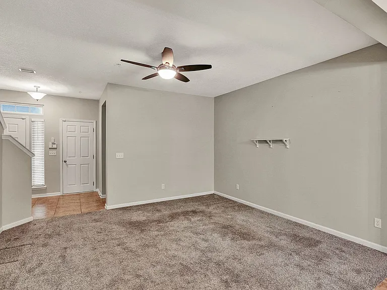 54 Adelanto Ave — Photo 7