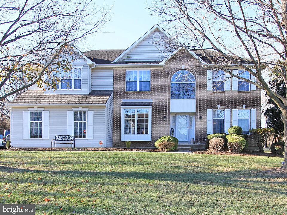 1st image of 243 Cornwell Dr