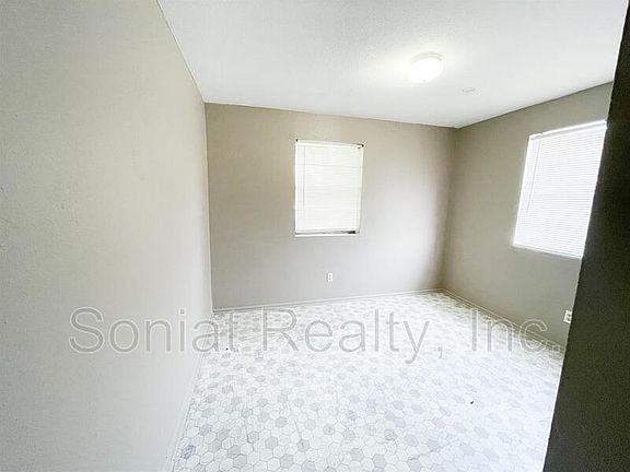 5th image of 15510 Dwyer Blvd Unit 15510