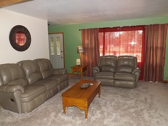 3rd image of 227579 Heron Ave