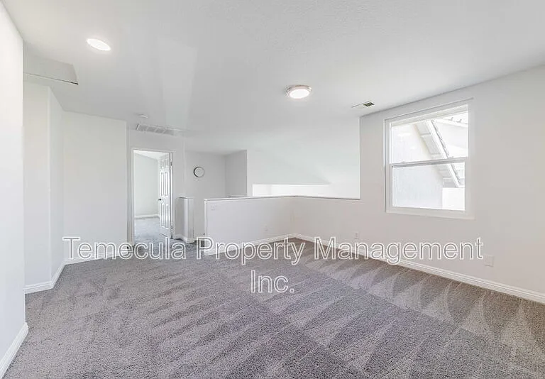 45333 Corte Progreso — Photo 10