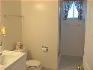 4th image of 1473 Cloverdale Ct