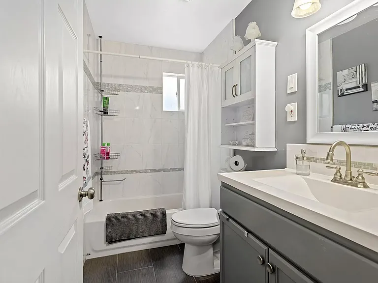 14174 Osborne St — Photo 8