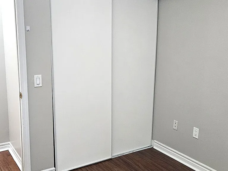 55 Strathaven Dr #1007 — Photo 13