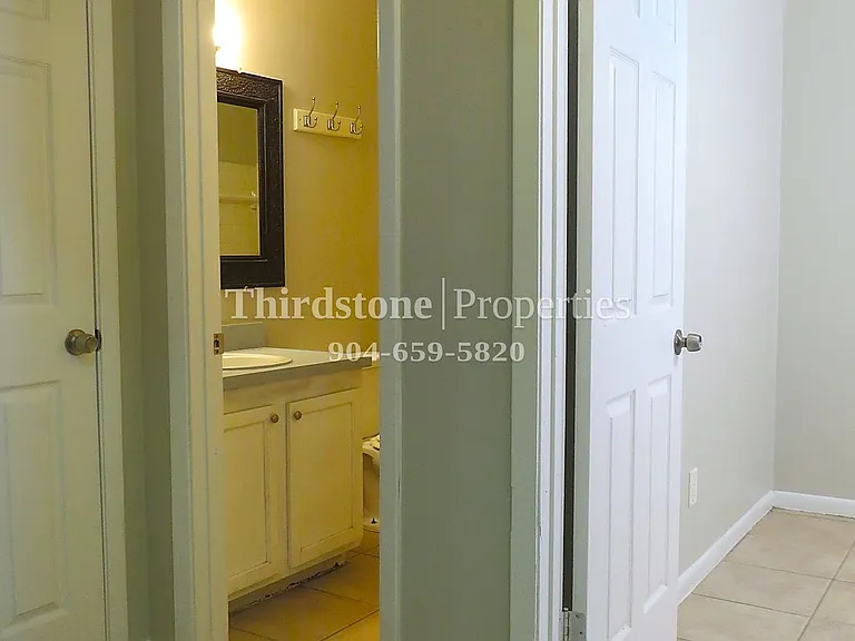1324 Jefferson Ave #C — Photo 6