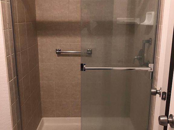 3rd image of 2148 Clay St