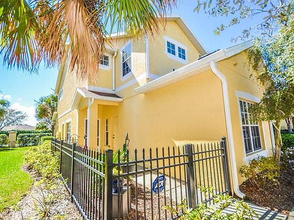 2nd image of 10971 Winter Crest Dr